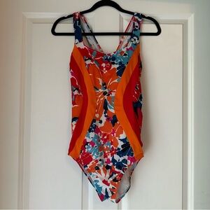 Lands’ End Women’s X-back Soft Cup One Piece Swimsuit size 6L